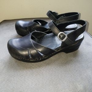 Black dansko sandals